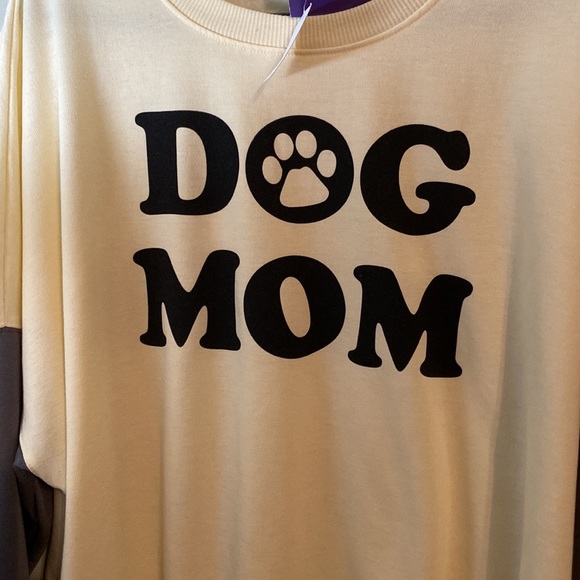 Women’s Modern Lux DOG MOM sweatshirt Cream and Dark Gray 1X - Picture 5 of 10
